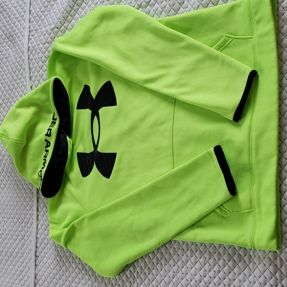 Under Armour hoodie YXL
